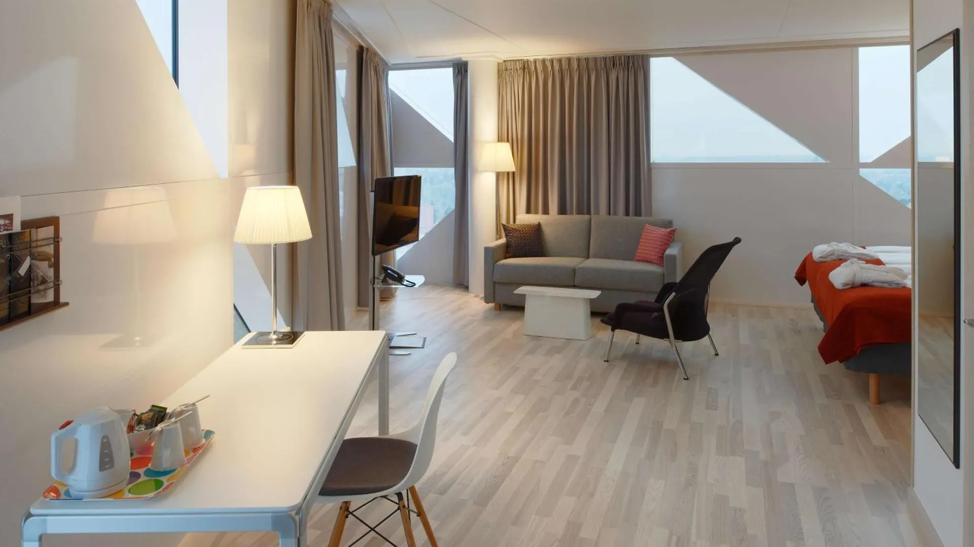 Scandic Victoria Tower Stockholm 4*,
